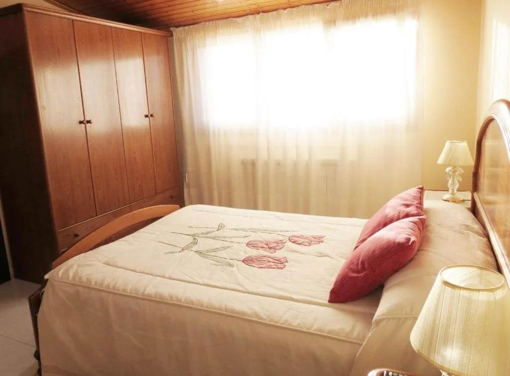 Habitación Individual Amplia — Hospedaje Pension Tabares