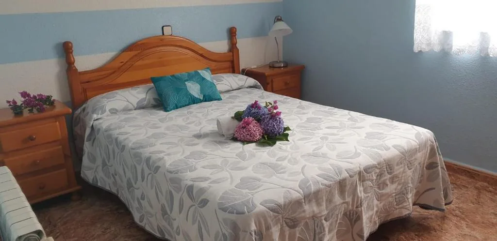 Doppelzimmer mit eigenem Bad — Hospedaje Vistamar