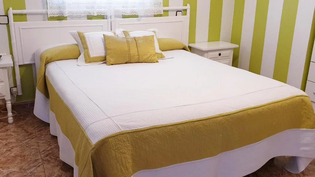 Dreibettzimmer mit eigenem Bad — Hospedaje Vistamar