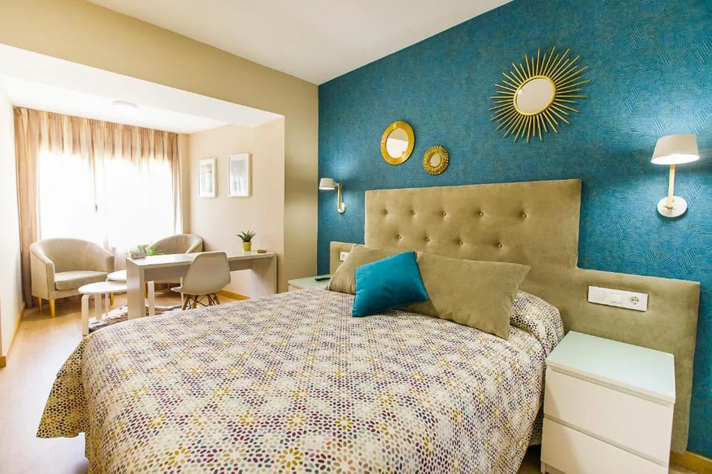 Habitación Doble Deluxe — Hospedería Castilla Plaza Mayor