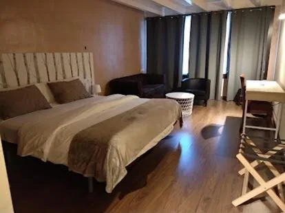 Camera doppia Deluxe con balcone — Hospederia El Batan