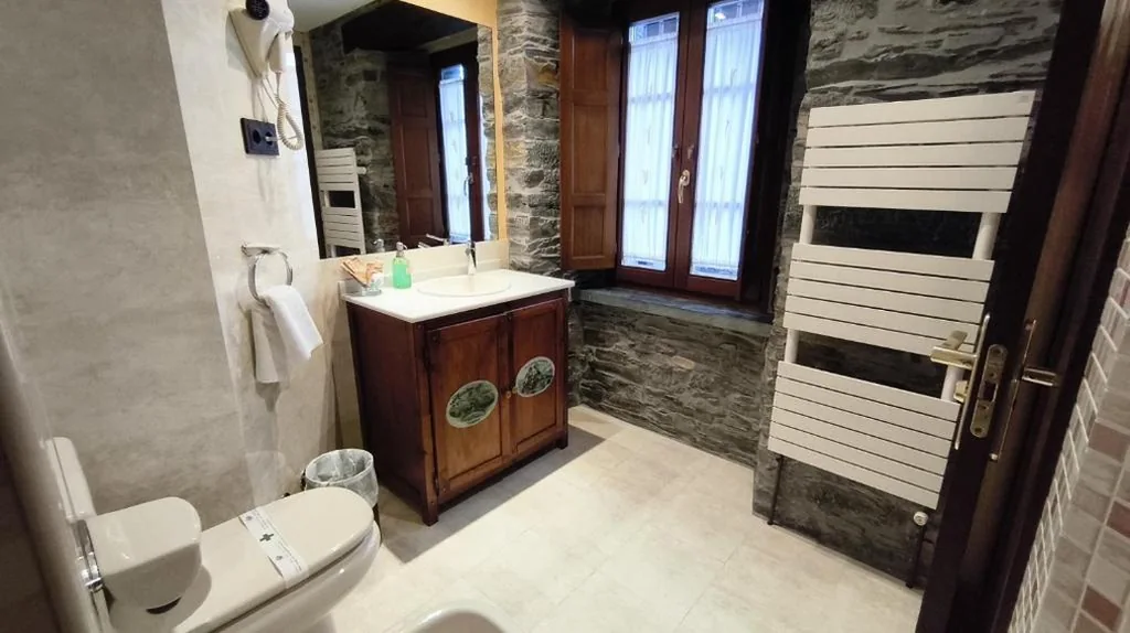 Habitación Doble - 2 camas — Hospederia El Gurugu