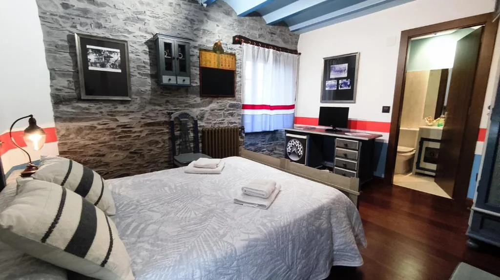 Habitación Doble — Hospederia El Gurugu