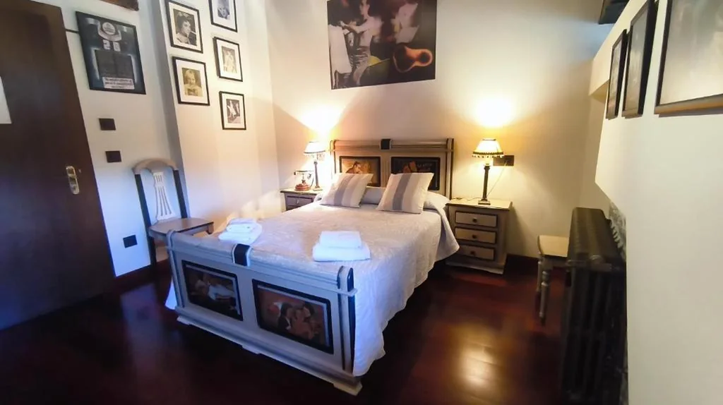Habitación Doble — Hospederia El Gurugu