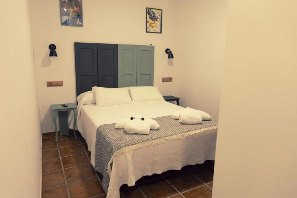 Chambre double avec salle de bains privative — Hospedería La Bogadera