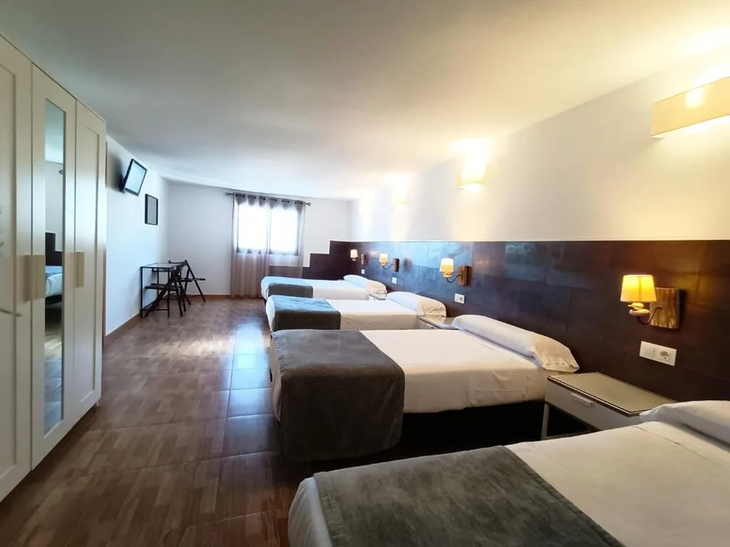 Quarto Familiar — Hospedería Los Angeles