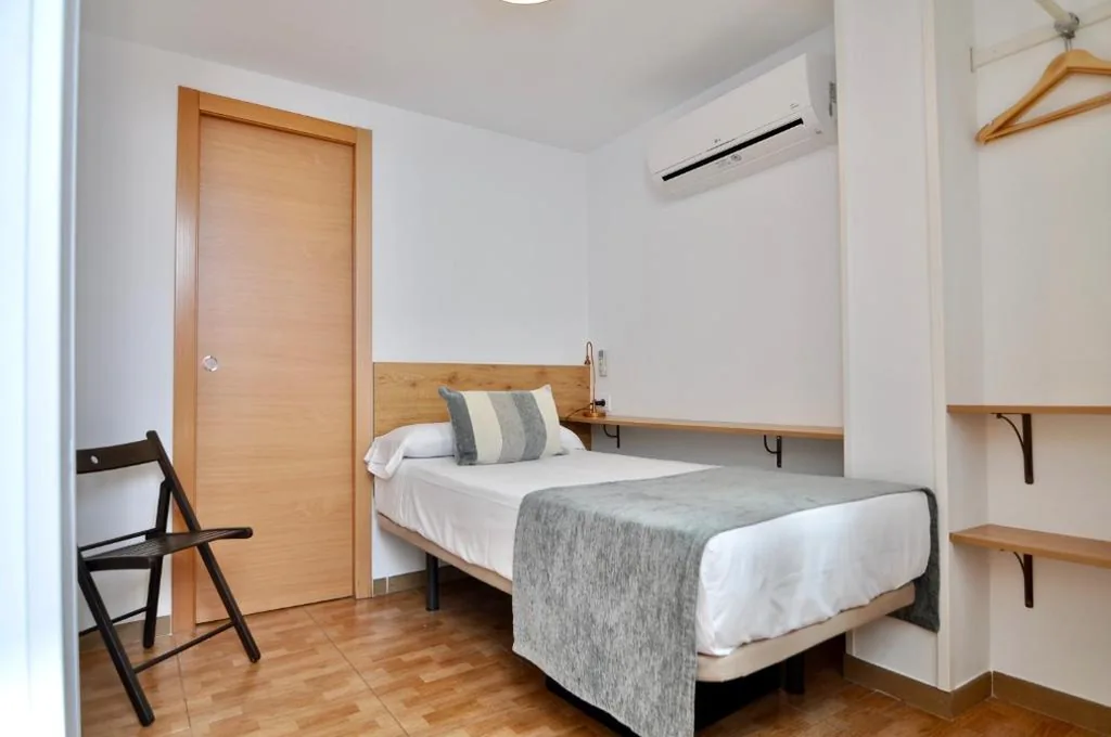 Quarto Individual Económico — Hospedería Los Angeles