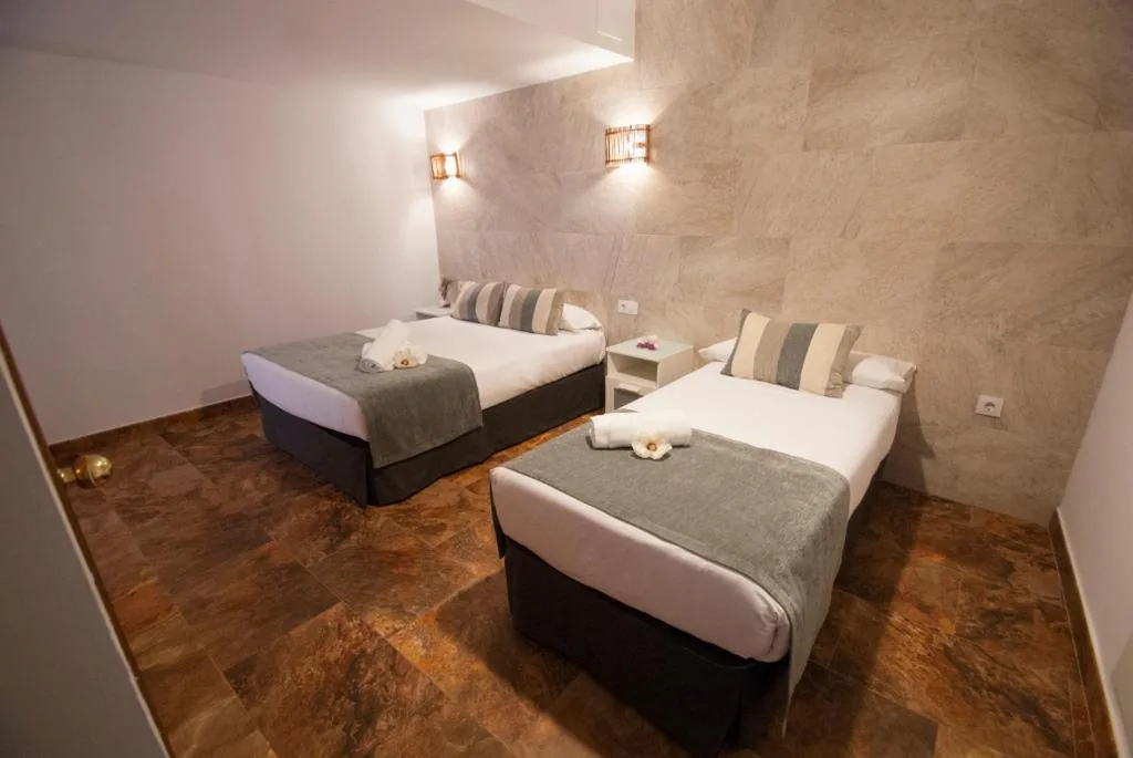 Quarto Triplo — Hospedería Los Angeles