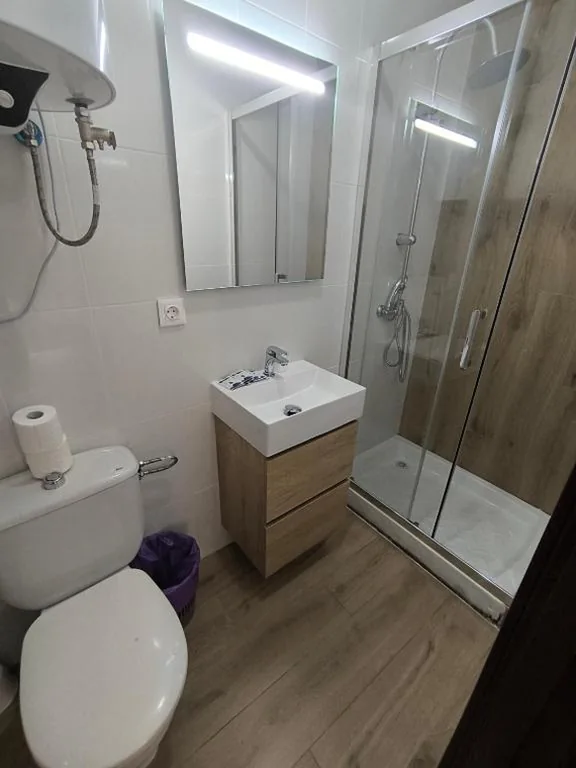 Quarto triplo económico — Hospedería Lucano