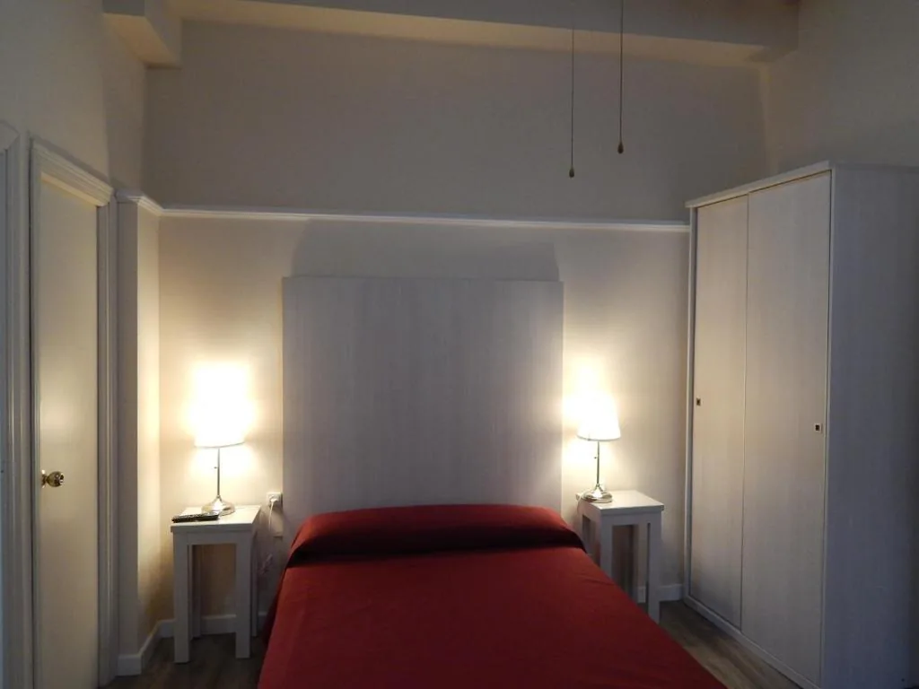 Camera doppia con bagno privato — Hospederia Marqués