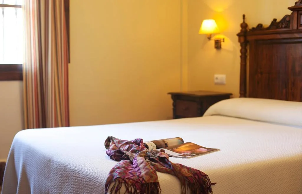 Doppelzimmer – 1 oder 2 Betten — Hospedería Santiago