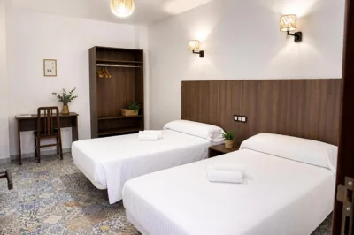 Hospedium Hostal La Paz Parking Gratis — Foto 11