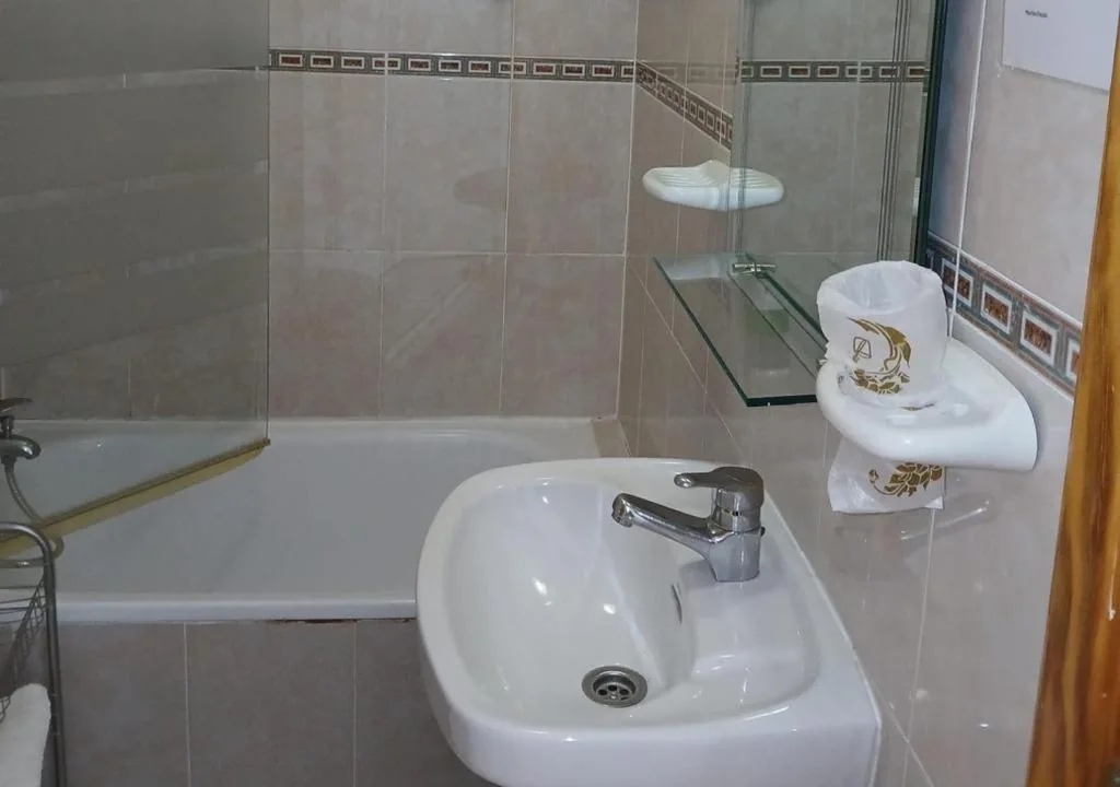 Habitación Doble Estándar — Hospedium Hostal Restaurante El Mirador de Atienza
