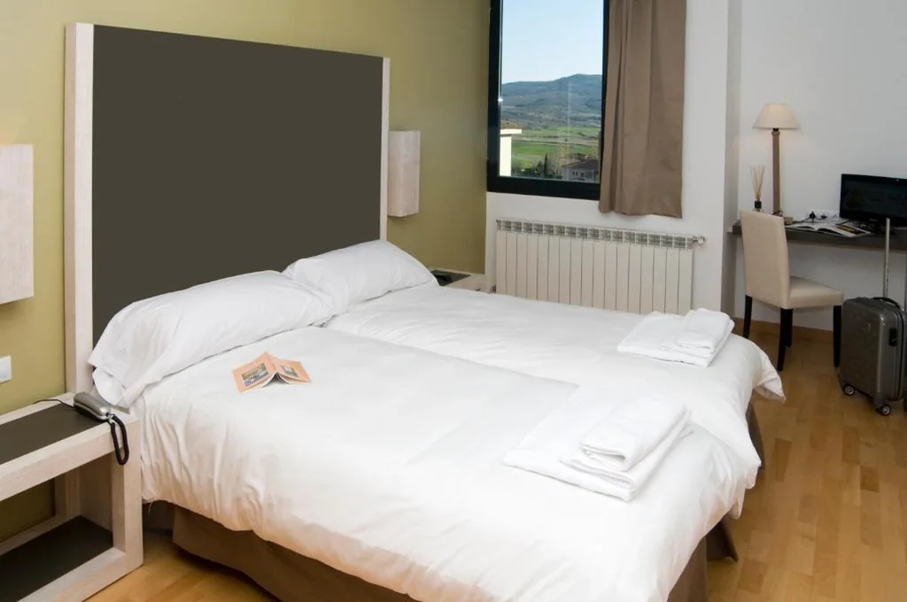 Habitación Doble - 1 o 2 camas — Hospedium Hotel Convento de Santa Ana