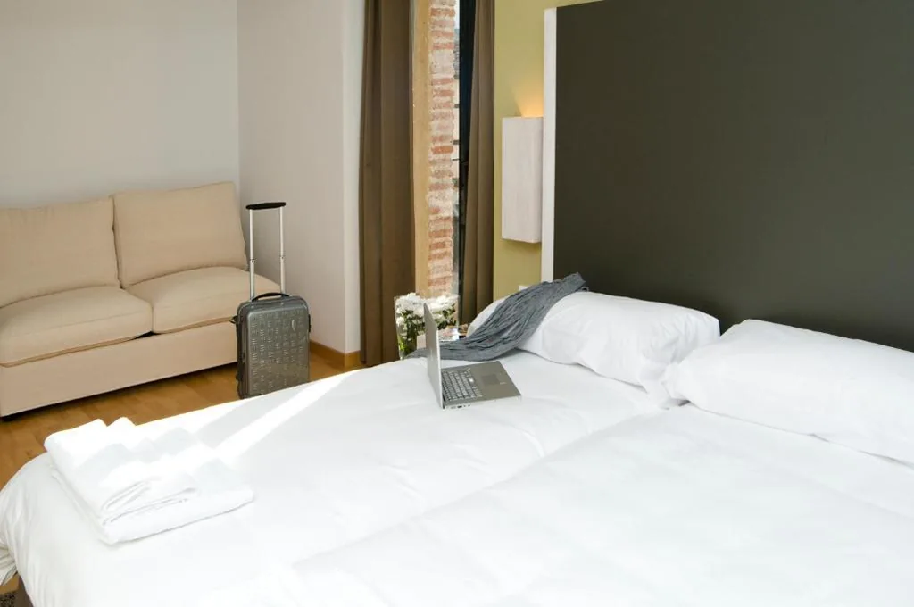 Suite — Hospedium Hotel Convento de Santa Ana