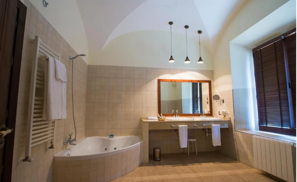 ジェットバス付きスイート — Hospedium Hotel Cortijo Santa Cruz
