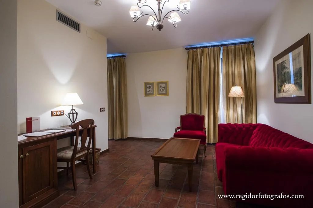 ジュニアスイート — Hospedium Hotel Cortijo Santa Cruz