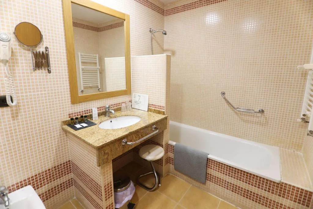 Standaard Eenpersoonskamer — Hospedium Hotel Doña Mafalda de Castilla