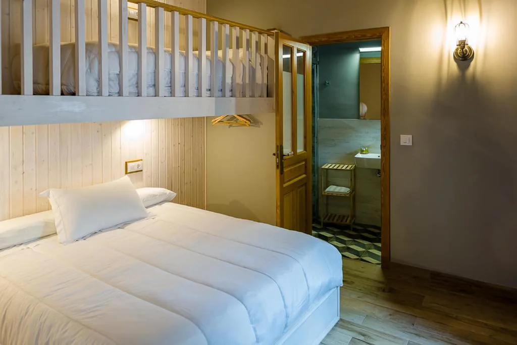 Habitación Familiar Deluxe — Hospedium Hotel El Nido de Alcudia Suites