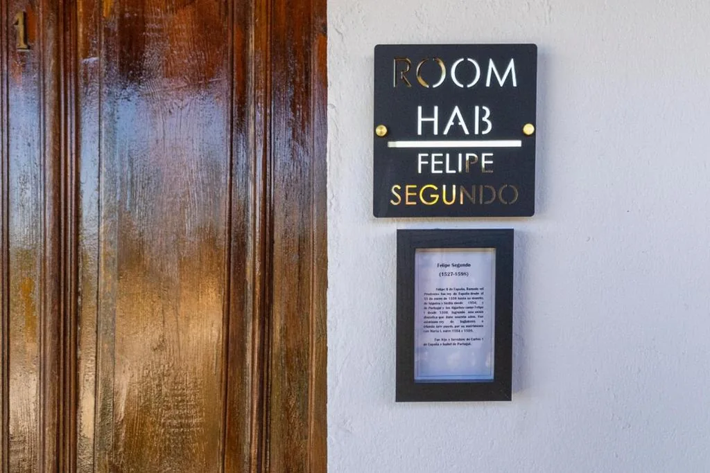 Tweepersoonskamer met 2 bedden — Hospedium Hotel Isabel La Católica