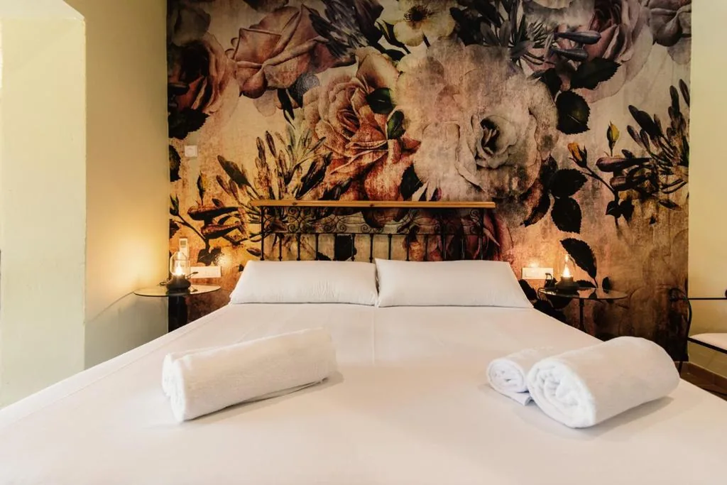 ダブルルーム — Hospedium Hotel La Parada del Compte