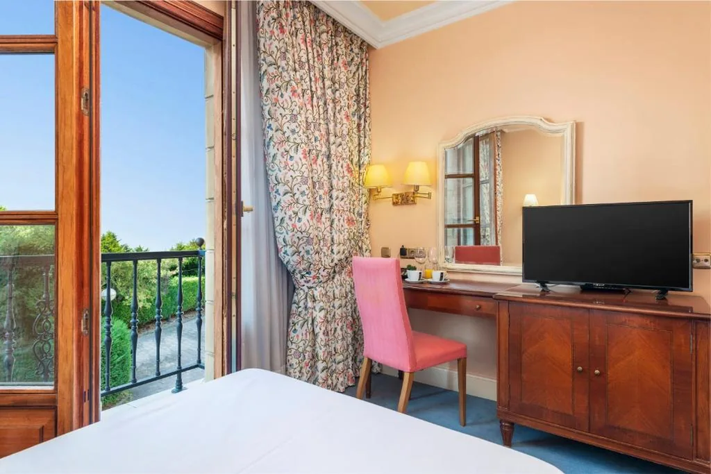 Quarto Duplo - 1 ou 2 camas — Hospedium Hotel Sky Blu Sondika