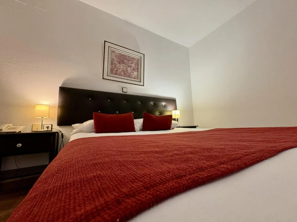 Habitación Doble — Hospedium Hotel Sky Blu Torre de Sevilla