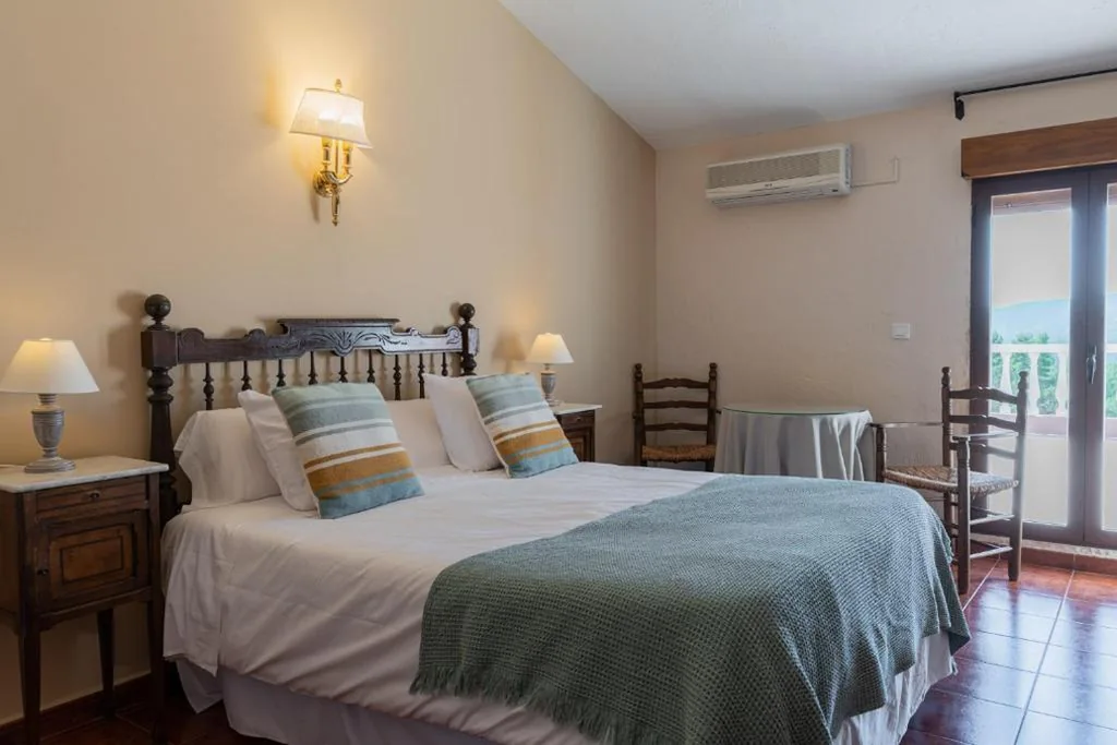 Hospedium Hotel Val de Pinares