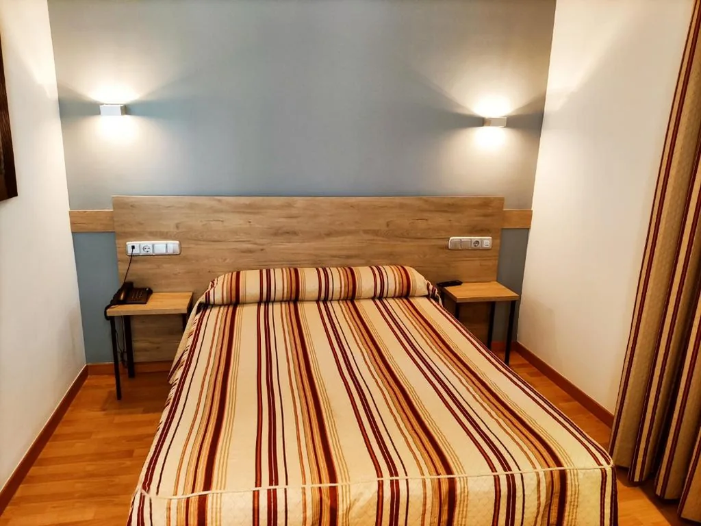 Quarto Individual — Hospedium Hotel Vittoria Colonna