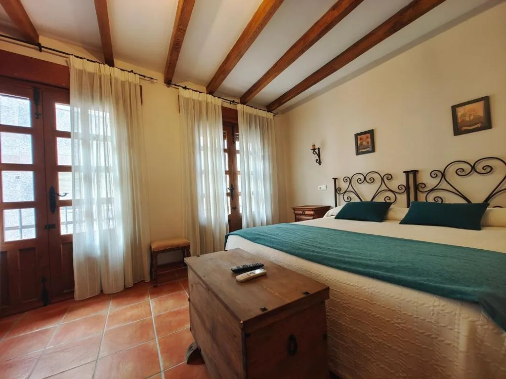Habitación Doble Superior — Hospedium La Posada de Bayuela