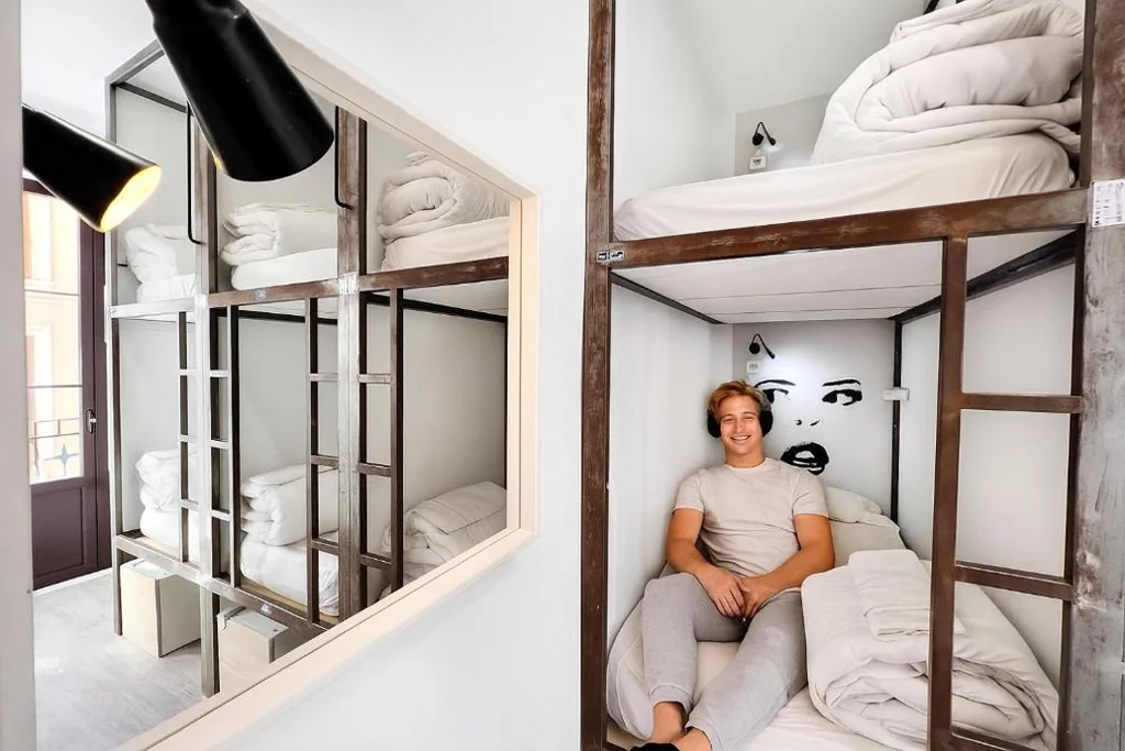 Einzelbett im Schlafsaal mit 6 Betten — Host53
