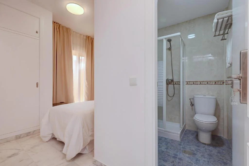 Single Room — Hostal 37