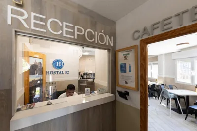 Hostal 82 — Foto 6
