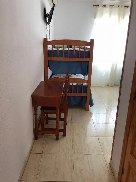 Fünfbettzimmer — Hostal 82