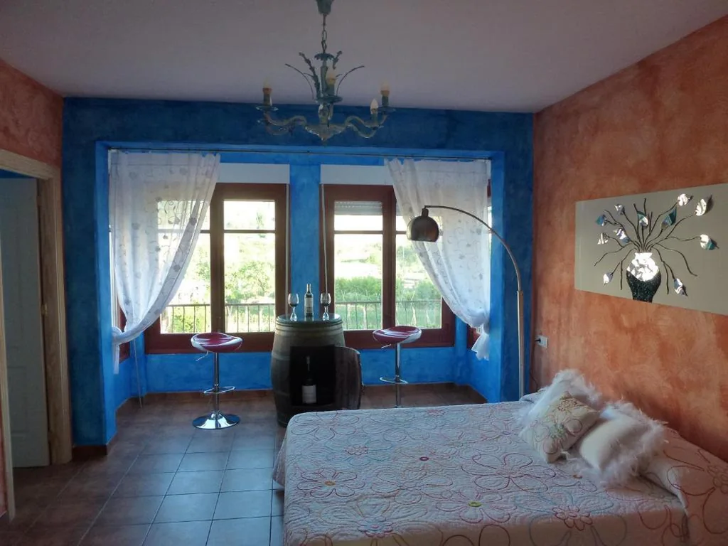Habitación Doble con baño privado — Hostal A La Sombra Del Laurel