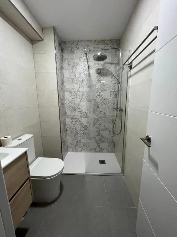 Apartamento de 3 dormitorios — Hostal Acemar