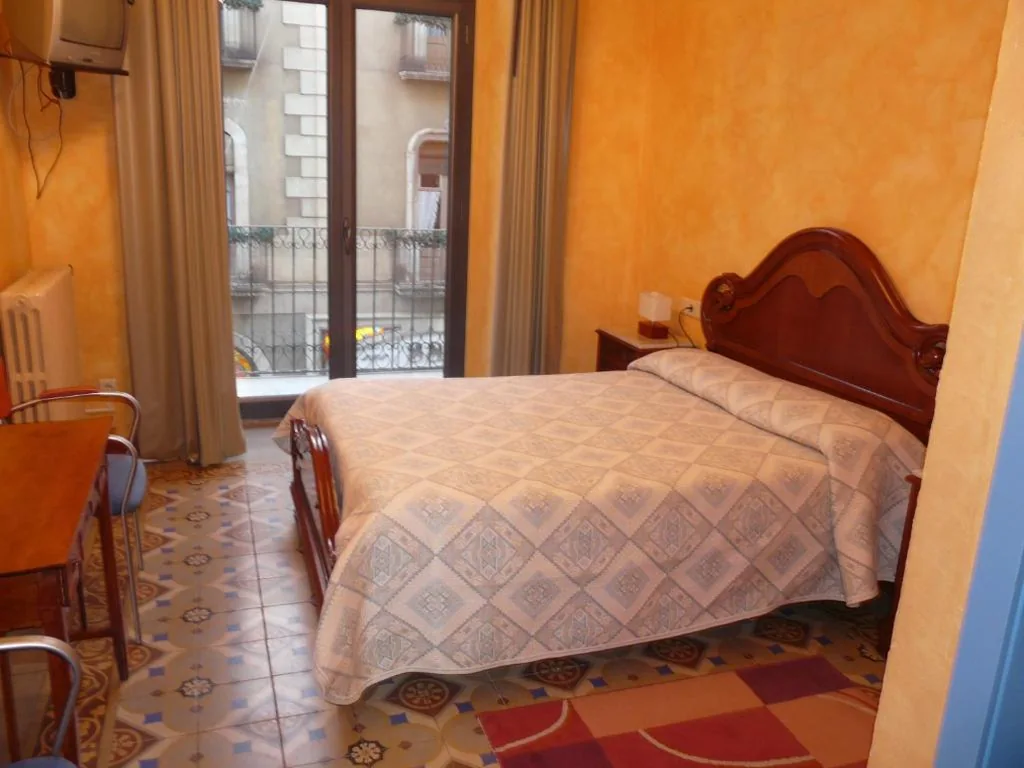 Camera Doppia — Hostal Adarnius