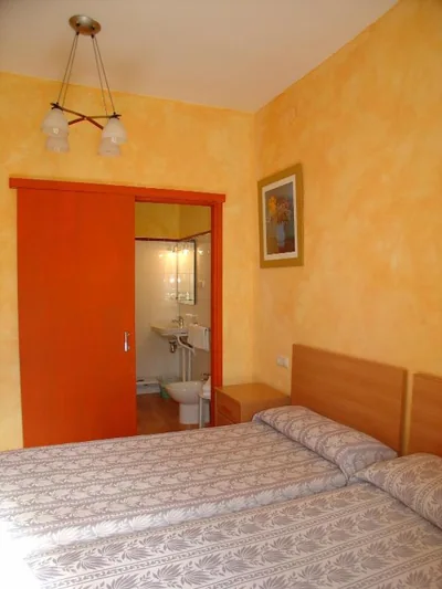 Hostal Adarnius — foto 11