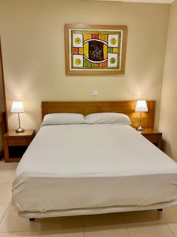 専用バスルーム付きダブルルーム — Hostal Aeropuerto