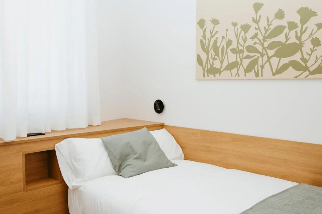 Habitación Individual Estándar — Hostal Ainhoa