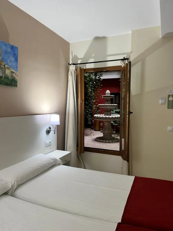 Habitación Doble Económica - 2 camas — Hostal Al-Andalus