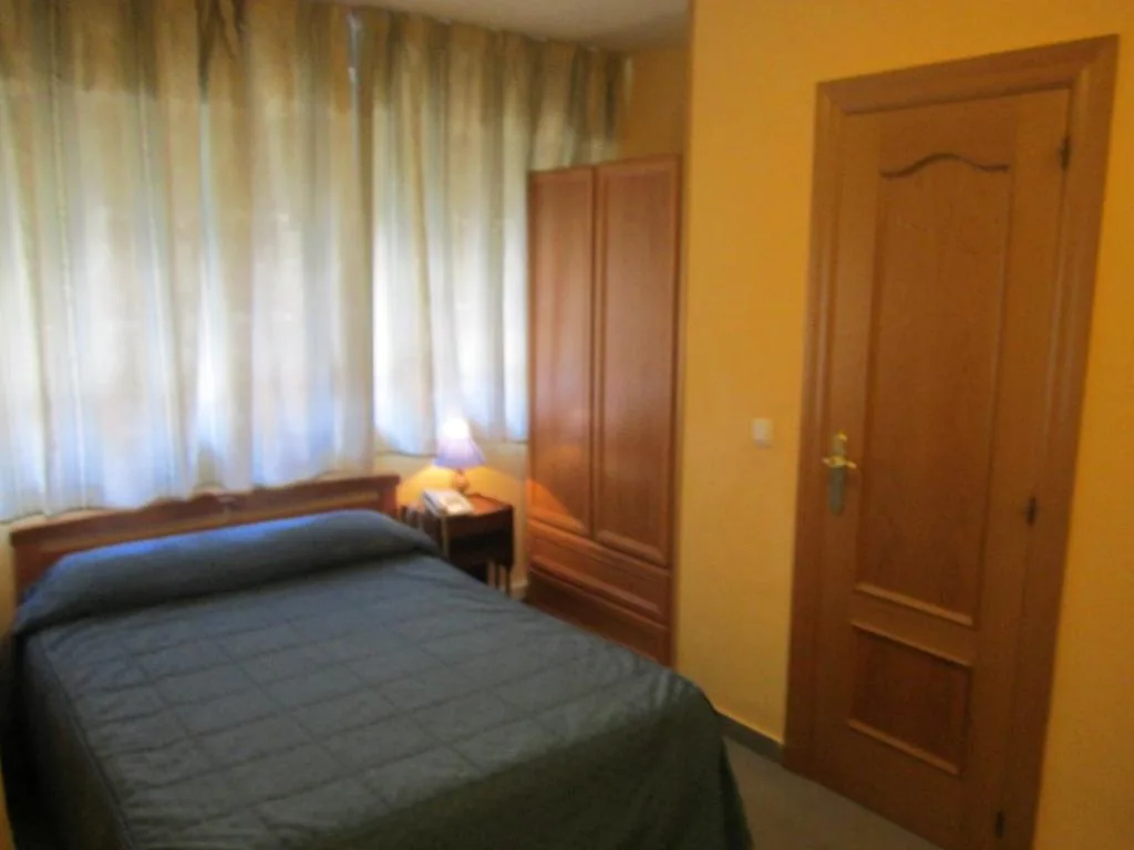 Camera singola — Hostal Al-Qazeres