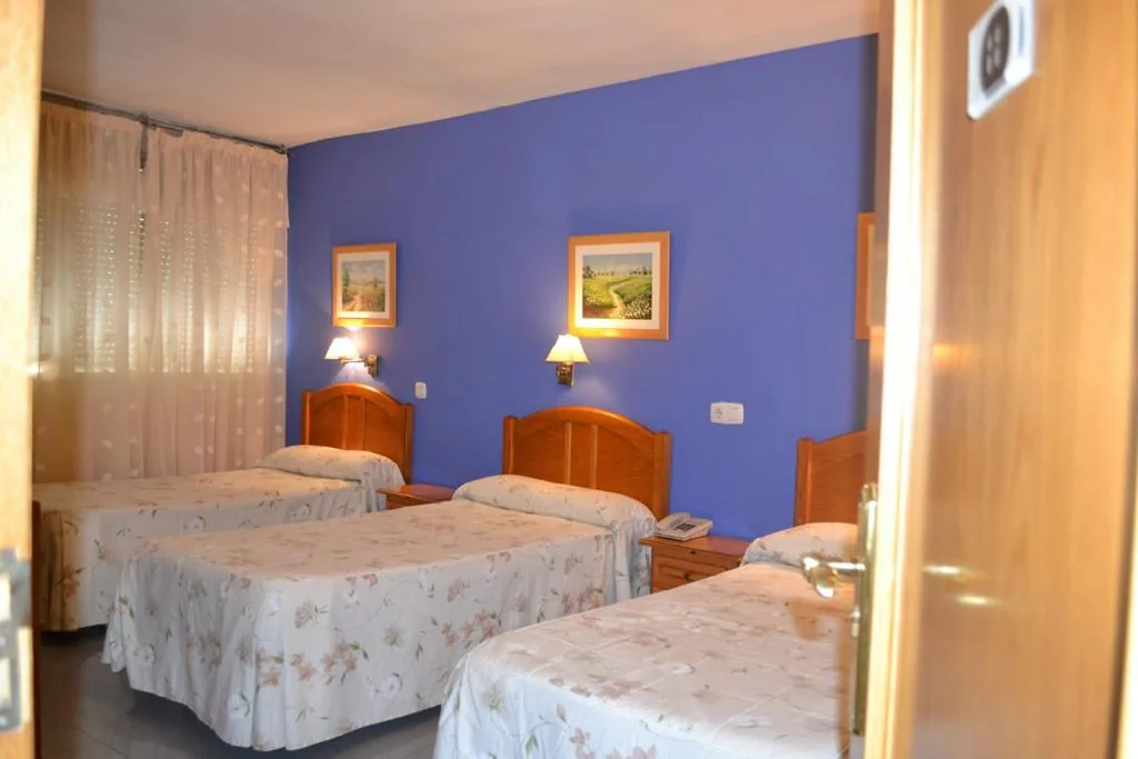 Hostal Al-Qazeres