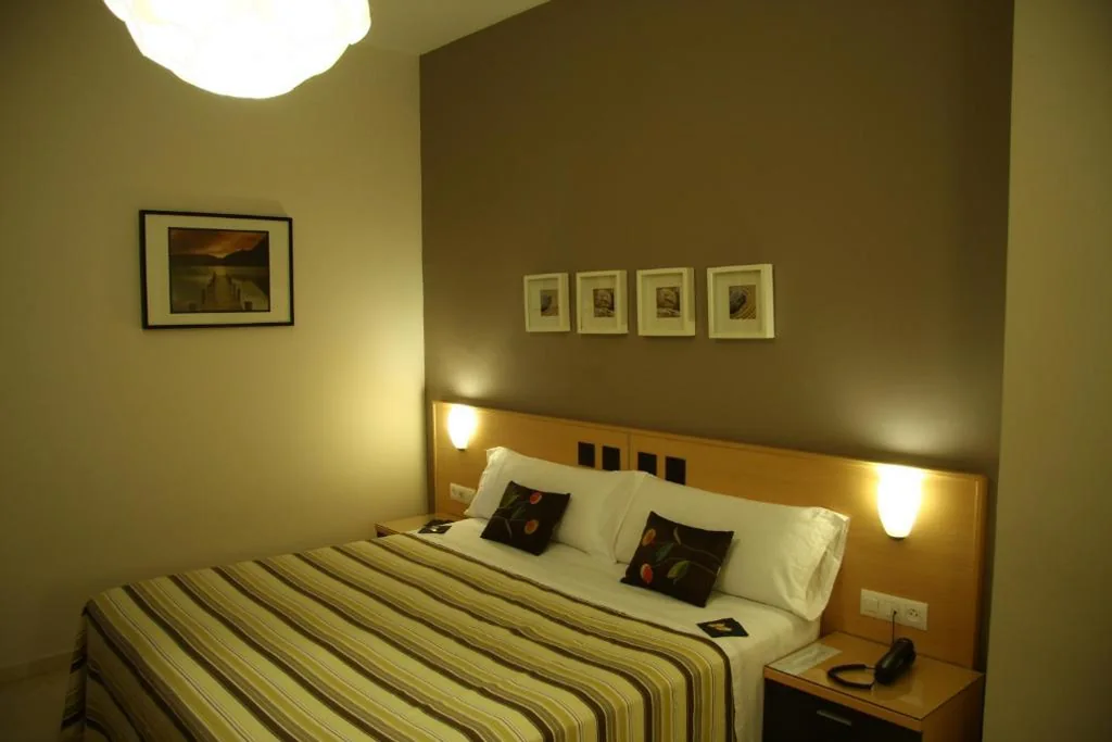 Doppelzimmer — Hostal Albero by eme hoteles