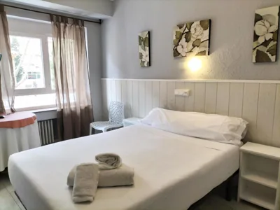 Hostal Albero by gaiarooms — photo 6