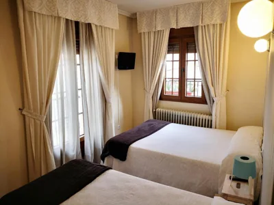 Hostal Alcántara — Foto 7