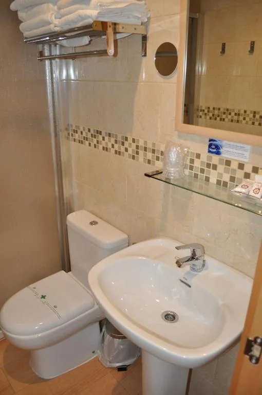 Quarto Duplo — Hostal Alcazaba