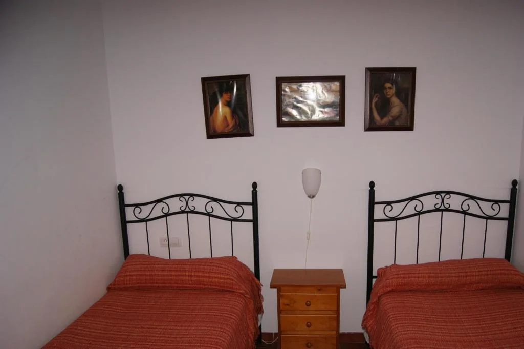 Apartamento (2 adultos) — Hostal Alcazar I
