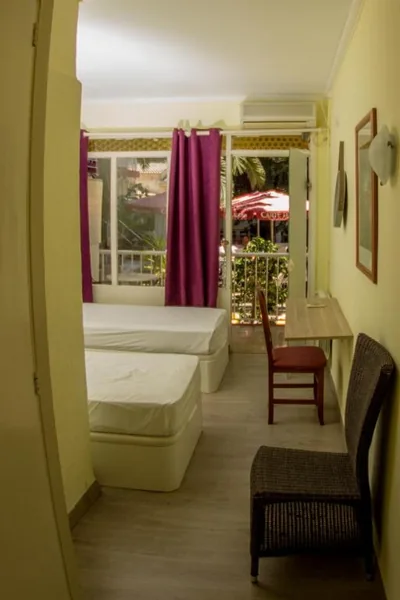 Hostal Alce — Foto 7