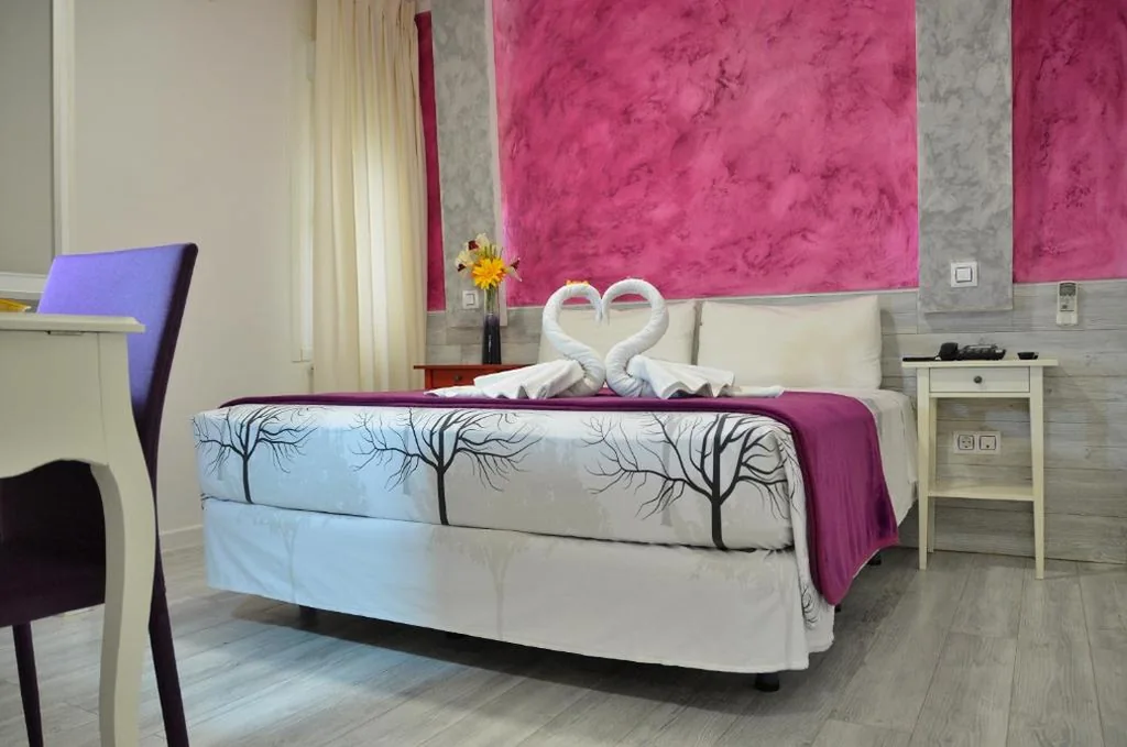 Chambre double Basique — Hostal Alexis Madrid